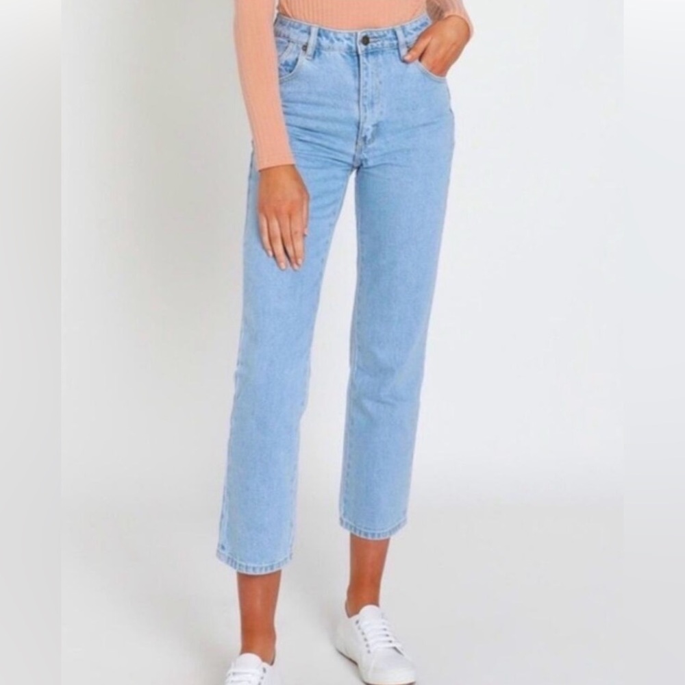 Rolla’s high rise straight jeans in Sunday Blue size 31